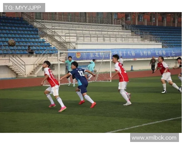 河北足球俱乐部奋战新赛季全力争夺冠军荣耀展现团队精神与拼搏意志