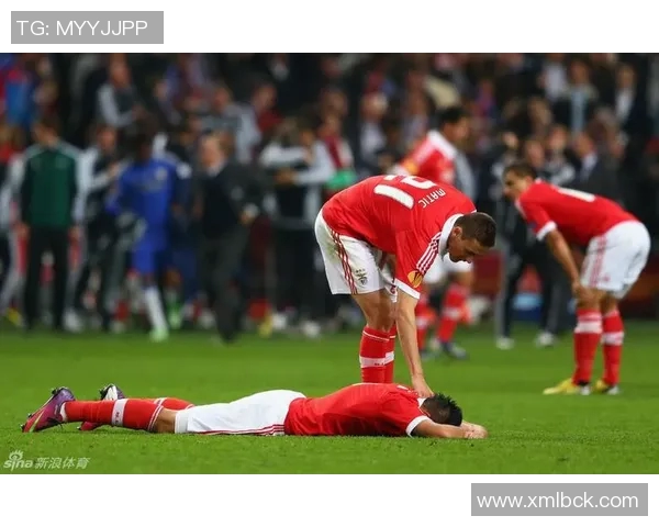 本菲卡与切尔西激战正酣谁能在欧战中笑到最后